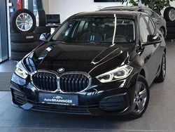 Saphirschwarz Gebraucht 2021 BMW 118 Advantage Kleinwagen | 22.850 € (Fairer Preis)
