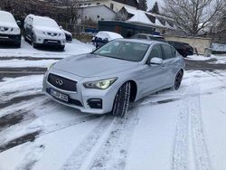 Silber Gebraucht 2014 Infiniti Q50 Sport Tech Limousine | 16.200 €