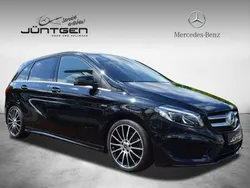 Schwarz Gebraucht 2018 Mercedes B220 AMG line Van / Kleinbus | 23.333 € (Teuer)