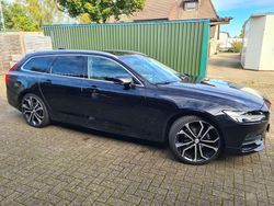 Schwarz Gebraucht 2019 Volvo V90 Momentum Kombi | 27.300 € (Fairer Preis)
