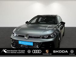(diabasgrau metallic grenadillschwarz metallic) Gebraucht 2024 VW Passat R-line Limousine | 43.950 € (Guter Preis)