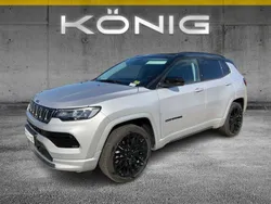 Grau Gebraucht 2022 Jeep Compass SUV | 27.777 € (Guter Preis)