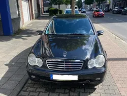 Schwarz Gebraucht 2003 Mercedes C200 Limousine | 2.300 € (Fairer Preis)