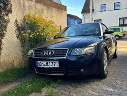 Blau Gebraucht 2003 Audi A4 Cabriolet Cabrio | 4.499 € (Fairer Preis)