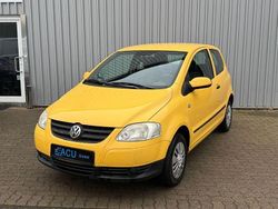 Gelb Gebraucht 2005 VW Fox Basis Kleinwagen | 1.990 € (Fairer Preis)