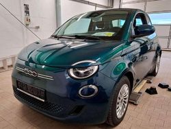 Grün Gebraucht 2023 Fiat 500e Kleinwagen | 23.999 € (Fairer Preis)