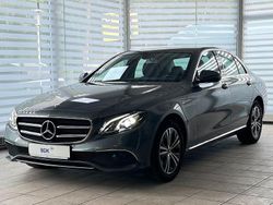 Grau Gebraucht 2019 Mercedes E220 Limousine | 26.190 € (Guter Preis)