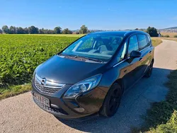 Schwarz Gebraucht 2012 Opel Zafira Tourer Van / Kleinbus | 9.999 € (Etwas zu teuer)