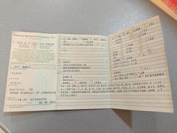 Grau Gebraucht 2001 VW Golf IV Kleinwagen | 1.300 €