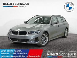 Skyscraper grau Gebraucht 2024 BMW 318 Sport Line Kombi | 34.950 € (Fairer Preis)