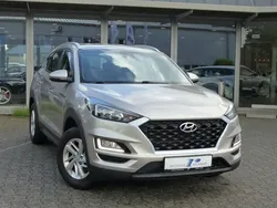 Grau Gebraucht 2019 Hyundai Tucson SUV | 17.980 € (Fairer Preis)