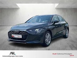 Grau Gebraucht 2024 Audi A3 Sportback Ambiente Limousine | 34.271 € (Guter Preis)