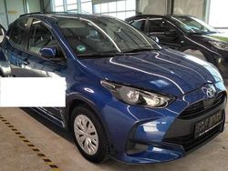 Blau Gebraucht 2022 Toyota Yaris Hybrid Business Edition Kleinwagen | 17.490 € (Superpreis)