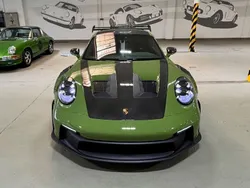 Grün Neu 2025 Porsche 911 GT3 RS Coupé | 365.000 €