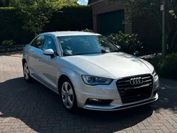 Silber Gebraucht 2014 Audi A3 Ambition Limousine | 12.000 € (Fairer Preis)