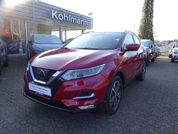 Rot Gebraucht 2017 Nissan Qashqai 360º SUV | 12.950 € (Fairer Preis)