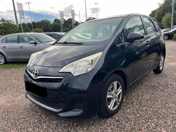 Schwarz Gebraucht 2011 Toyota Verso-S Life Van / Kleinbus | 4.950 € (Fairer Preis)