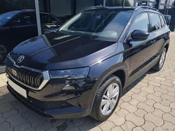 (black magic (1z1z)) Gebraucht 2024 Skoda Karoq Selection SUV | 29.990 € (Guter Preis)