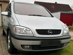 Silber Gebraucht 2000 Opel Zafira Van / Kleinbus | 3.818 € (Fairer Preis)
