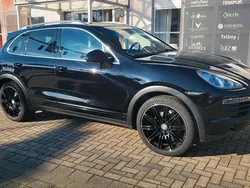 Schwarz Gebraucht 2012 Porsche Cayenne SUV | 27.900 €