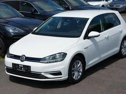Weiß Gebraucht 2019 VW Golf VII Comfortline Limousine | 16.888 € (Guter Preis)