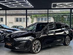Schwarz Gebraucht 2023 Ford Focus ST-Line Limousine | 18.750 € (Superpreis)