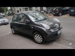 Schwarz Gebraucht 2001 Nissan Micra Limousine | 1.540 €