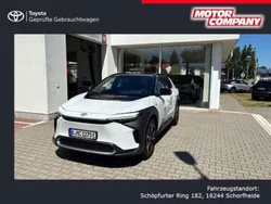 Weiß Gebraucht 2025 Toyota bZ4X Lounge SUV | 40.800 € (Guter Preis)