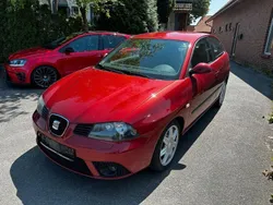 Rot Gebraucht 2006 Seat Ibiza Stylance Kleinwagen | 2.990 € (Etwas zu teuer)