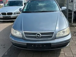 Grau Gebraucht 2001 Opel Omega Limousine | 4.950 € (Teuer)