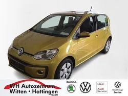 Honey yellow metallic Gebraucht 2019 VW up! move up! Kleinwagen | 10.657 € (Fairer Preis)