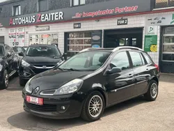 Schwarz Gebraucht 2008 Renault Clio II Authentique Limousine | 1.390 € (Guter Preis)