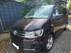 Schwarz Gebraucht 2016 VW T6 Van | 20.900 €