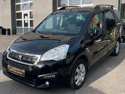 Schwarz Gebraucht 2018 Peugeot Partner Tepee Allure Van / Kleinbus | 10.990 € (Fairer Preis)