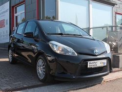 Schwarz Gebraucht 2014 Toyota Yaris Hybrid Active Limousine | 9.308 € (Etwas zu teuer)