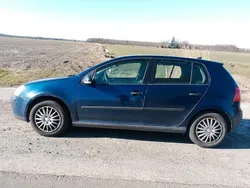 Blau Gebraucht 2006 VW Golf V Limousine | 1.200 € (Fairer Preis)
