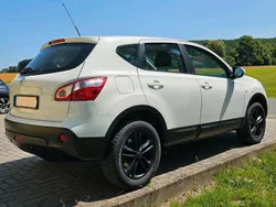 Weiß Gebraucht 2010 Nissan Qashqai SUV | 7.250 € (Fairer Preis)