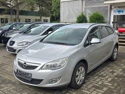 Silber Gebraucht 2011 Opel Astra Kombi | 3.699 € (Fairer Preis)