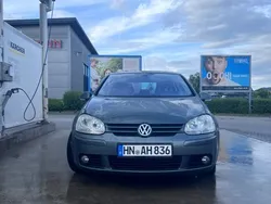 Grau Gebraucht 2005 VW Golf IV Comfortline Limousine | 2.499 € (Fairer Preis)