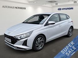 Grau Neu 2025 Hyundai i20 Trend Limousine | 19.990 € (Fairer Preis)