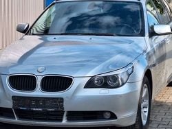 Silber Gebraucht 2004 BMW 530 Comfort Edition Kombi | 2.500 € (Guter Preis)