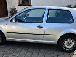 Silber Gebraucht 2001 VW Golf IV Kleinwagen | 2.500 € (Teuer)