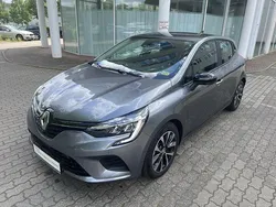 Grau Gebraucht 2023 Renault Clio V Equilibre Limousine | 19.999 € (Fairer Preis)