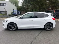 Weiß Gebraucht 2019 Ford Focus Active Limousine | 12.999 € (Guter Preis)