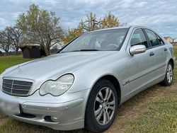 Silber Gebraucht 2004 Mercedes C220 Limousine | 3.750 € (Fairer Preis)
