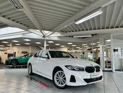 Alpinweiss iii Gebraucht 2024 BMW 318 Sport Line Limousine | 33.950 € (Fairer Preis)