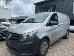 Silber Gebraucht 2015 Mercedes Vito Van / Kleinbus | 5.990 €