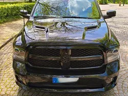 Schwarz Gebraucht 2015 Dodge Ram Abholung | 39.450 € (Fairer Preis)