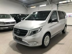 Brillantsilber (metallic) Gebraucht 2017 Mercedes Vito Van | 39.990 €