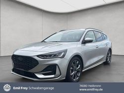 Silber Gebraucht 2024 Ford Focus ST-Line X Limousine | 25.990 € (Fairer Preis)